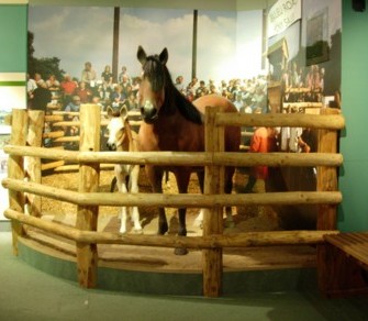 Model of mare and foal at the Beaulieu Road pony sales
